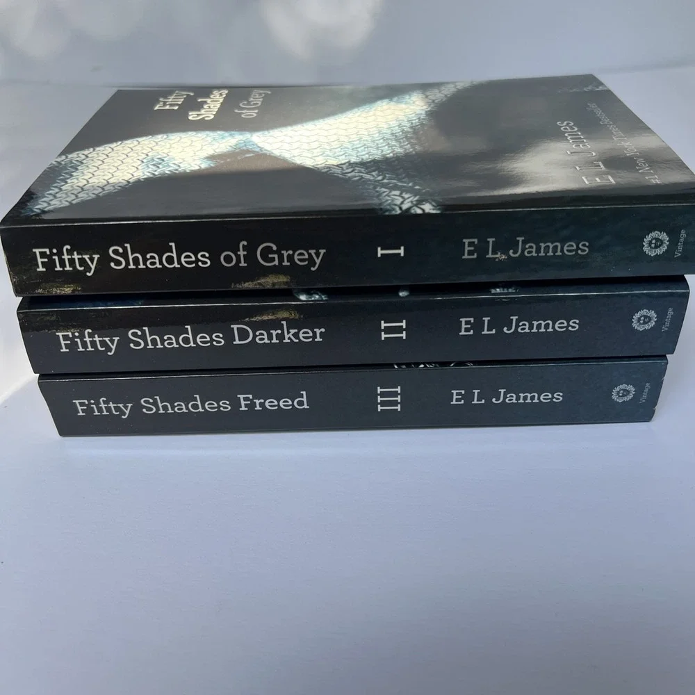 Fifty 50 Shades of Grey Book Trilogy 1-3 Set Paperback by E L James Never Read